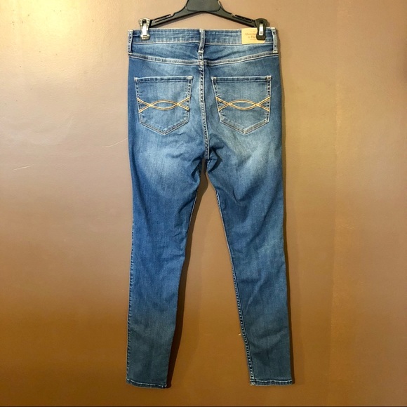 A&F High Waisted Stretch Skinny Jeans - Picture 2 of 6